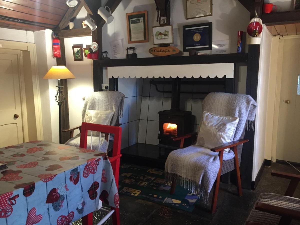 Cummins Cottages Ballycrossaun Eksteriør billede