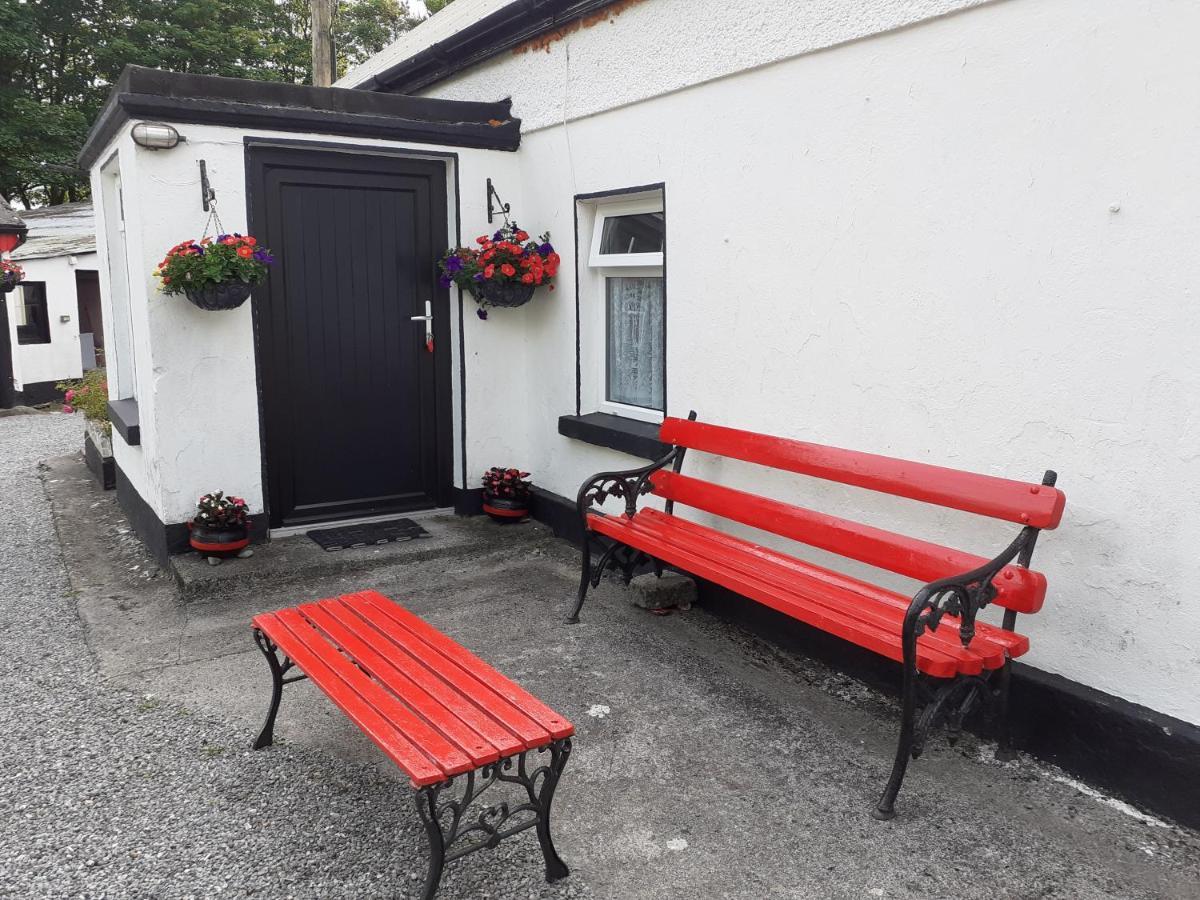 Cummins Cottages Ballycrossaun Eksteriør billede