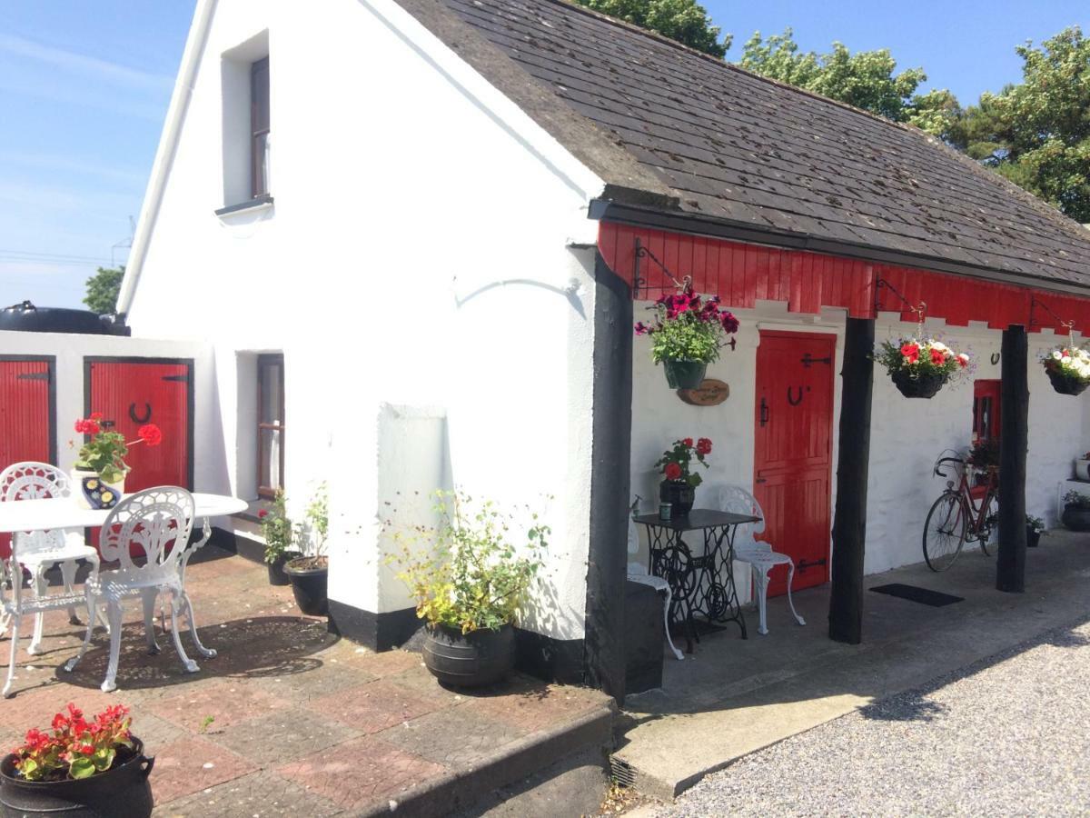 Cummins Cottages Ballycrossaun Eksteriør billede